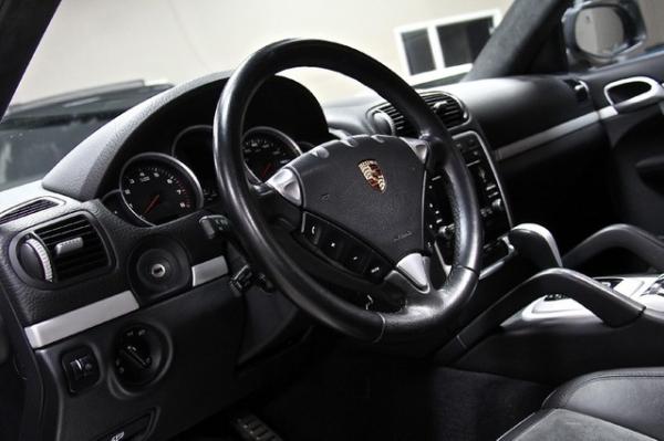 New-2009-Porsche-Cayenne-GTS