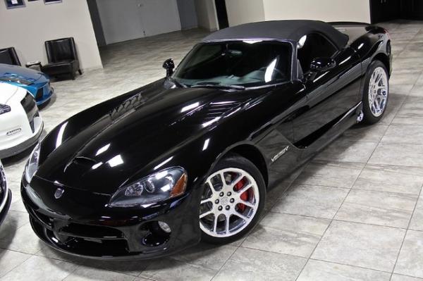 New-2004-Dodge-Viper-SRT10