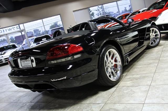 New-2004-Dodge-Viper-SRT10