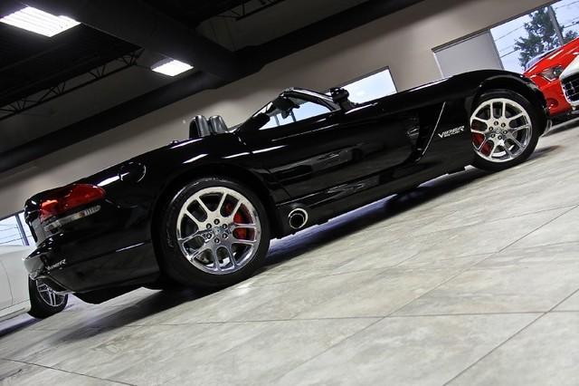 New-2004-Dodge-Viper-SRT10