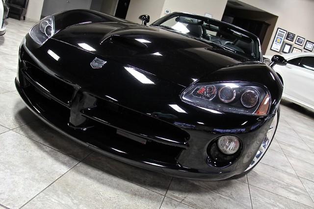 New-2004-Dodge-Viper-SRT10