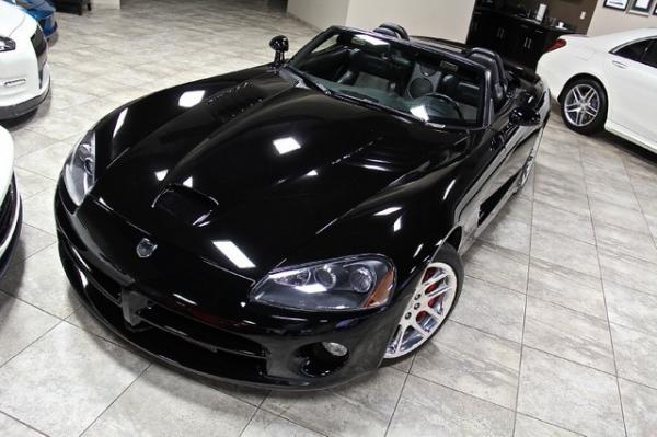 New-2004-Dodge-Viper-SRT10