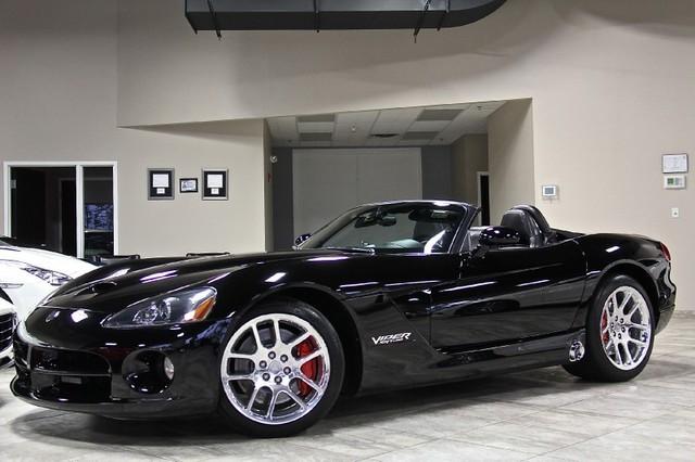 New-2004-Dodge-Viper-SRT10