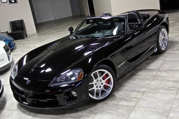 New-2004-Dodge-Viper-SRT10