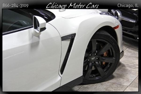 Used-2010-Nissan-GT-R-Premium