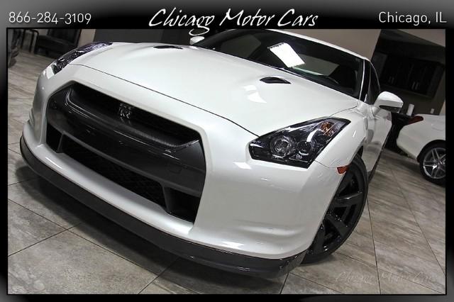 Used-2010-Nissan-GT-R-Premium