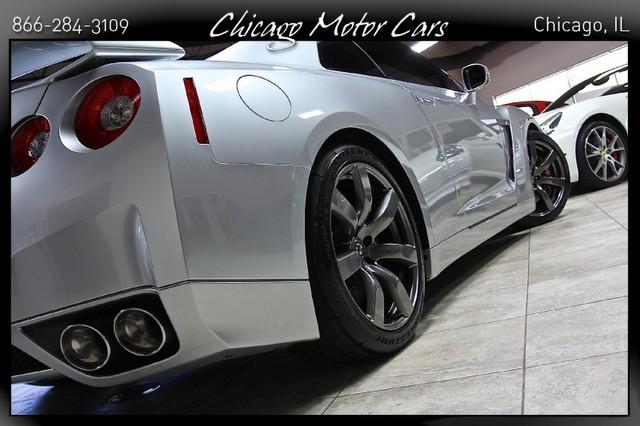 Used-2010-Nissan-GT-R-Premium