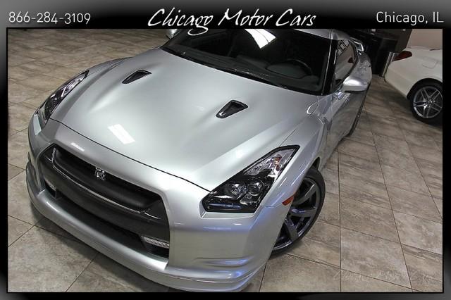 Used-2010-Nissan-GT-R-Premium