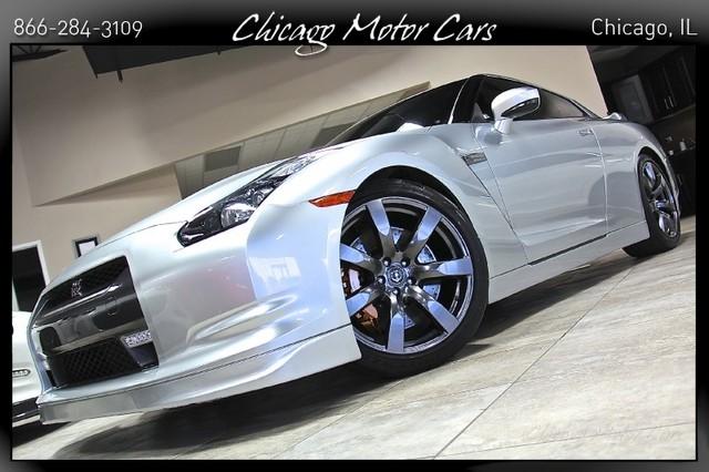 Used-2010-Nissan-GT-R-Premium