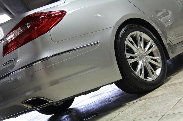 New-2012-Hyundai-Genesis