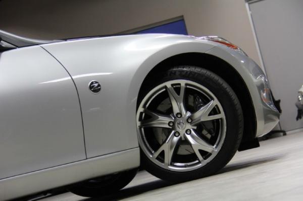 New-2009-Nissan-370Z-Touring