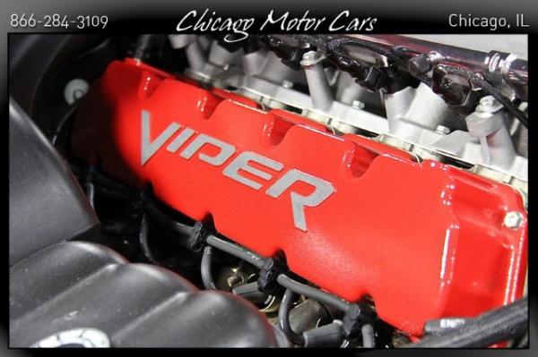 Used-2003-Dodge-Viper-SRT-10