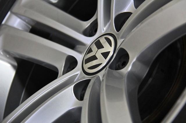 New-2013-Volkswagen-CC-R-Line