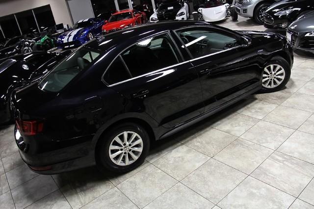 New-2013-Volkswagen-Jetta-Sedan-Hybrid