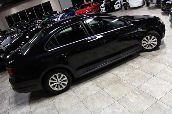 New-2013-Volkswagen-Jetta-Sedan-Hybrid