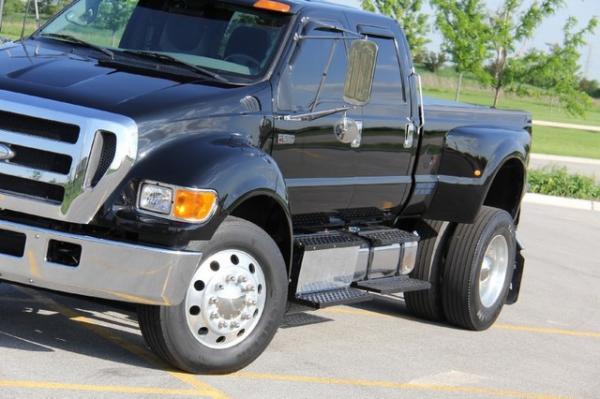 Used-2006-Ford-F-650-Super-Duty