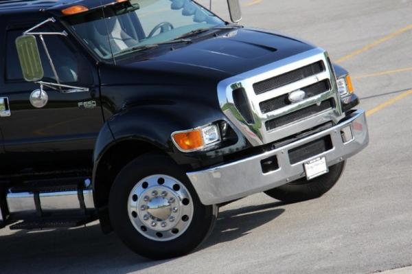 Used-2006-Ford-F-650-Super-Duty