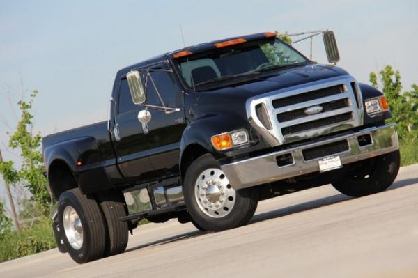 Used-2006-Ford-F-650-Super-Duty