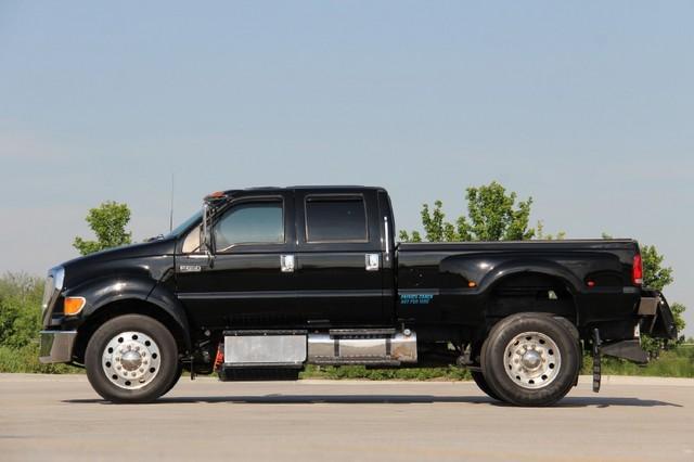 Used-2006-Ford-F-650-Super-Duty