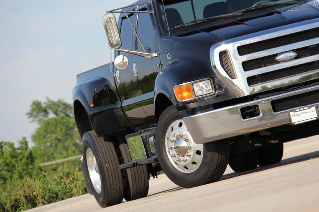 Used-2006-Ford-F-650-Super-Duty