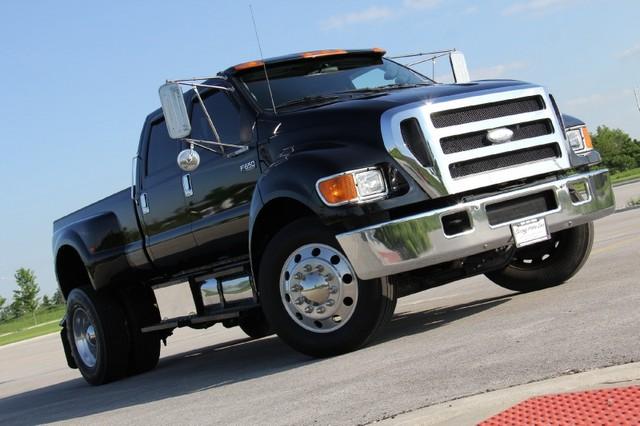 Used-2006-Ford-F-650-Super-Duty