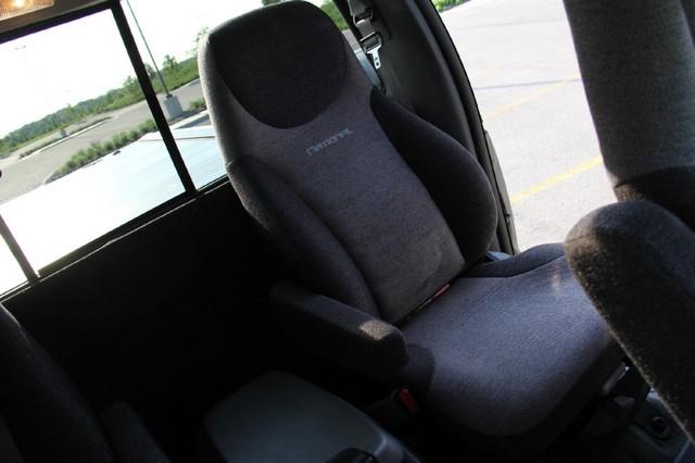 Used-2006-Ford-F-650-Super-Duty