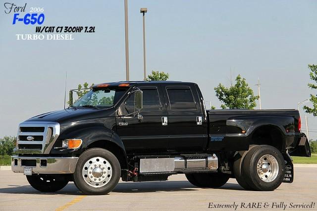 Used-2006-Ford-F-650-Super-Duty