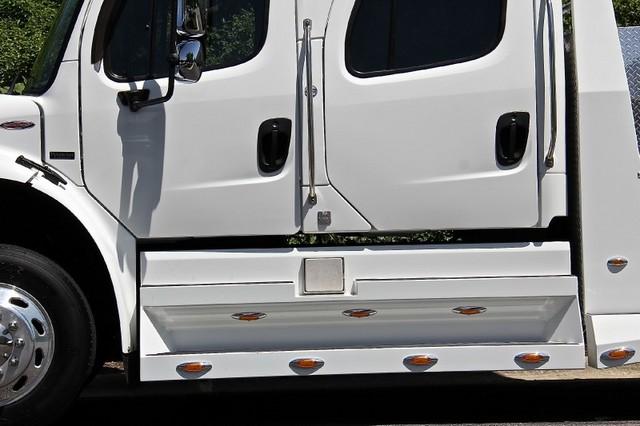 New-2007-Freightliner-SportChassis-M2