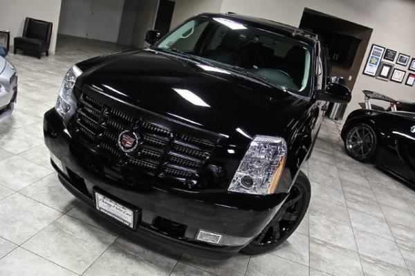 New-2011-Cadillac-Escalade-Premium-AWD