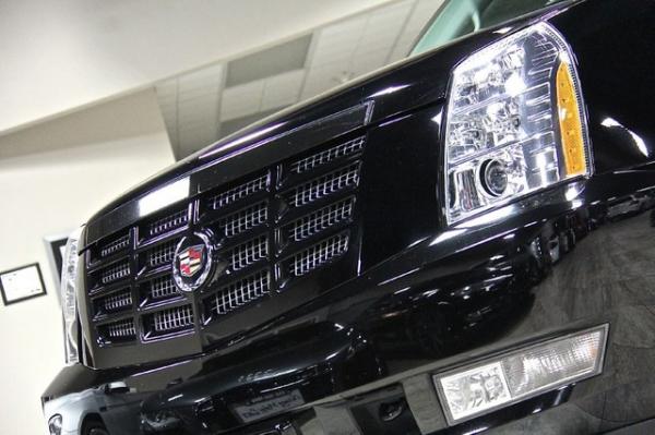 New-2011-Cadillac-Escalade-Premium-AWD