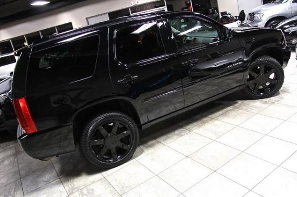 New-2011-Cadillac-Escalade-Premium-AWD