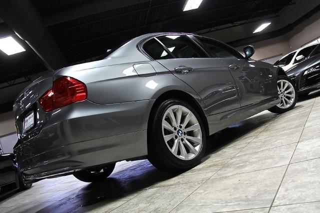 New-2011-BMW-328i-xDrive