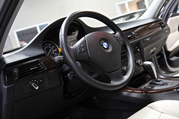 New-2011-BMW-328i-xDrive