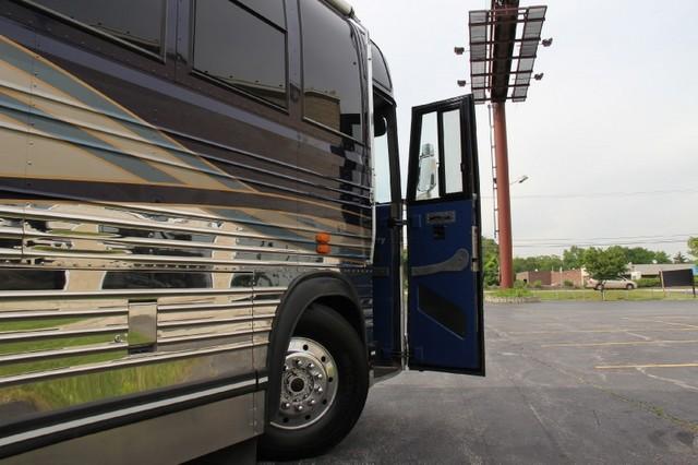 Used-1999-Prevost-Tour-Bus