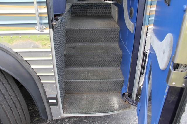 Used-1999-Prevost-Tour-Bus