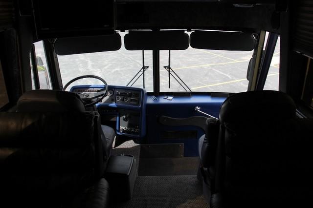 Used-1999-Prevost-Tour-Bus