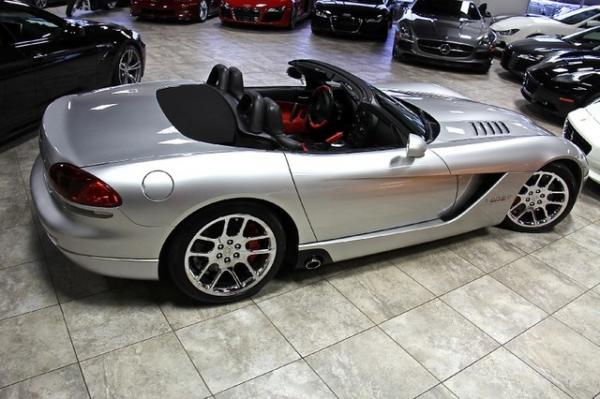 New-2005-Dodge-Viper-SRT10-Mamba-Edition