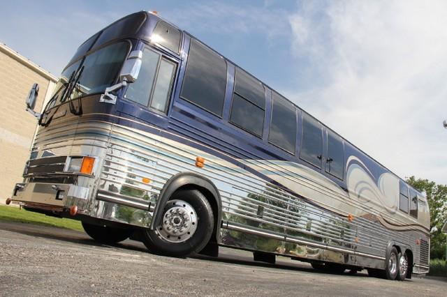 Used-1999-Prevost-Tour-Bus