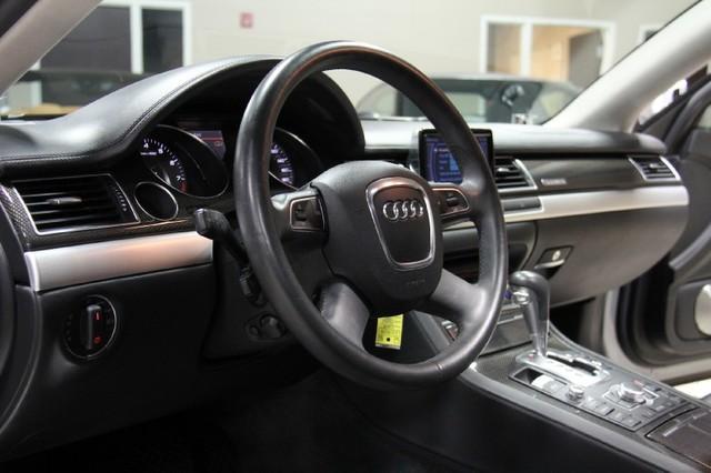 New-2009-Audi-S8-Quattro