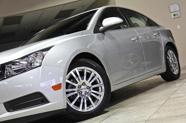 New-2011-Chevrolet-Cruze-ECO-w1XF