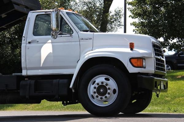 New-1998-Ford-F800