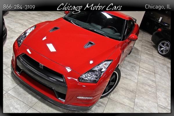 Used-2014-Nissan-GT-R-Black-Edition