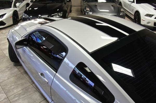 New-2005-Ford-Mustang-GT-Deluxe