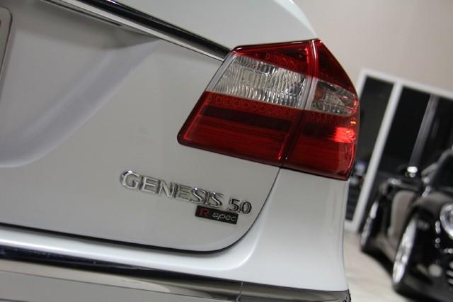 New-2013-Hyundai-Genesis-50L-R-Spec