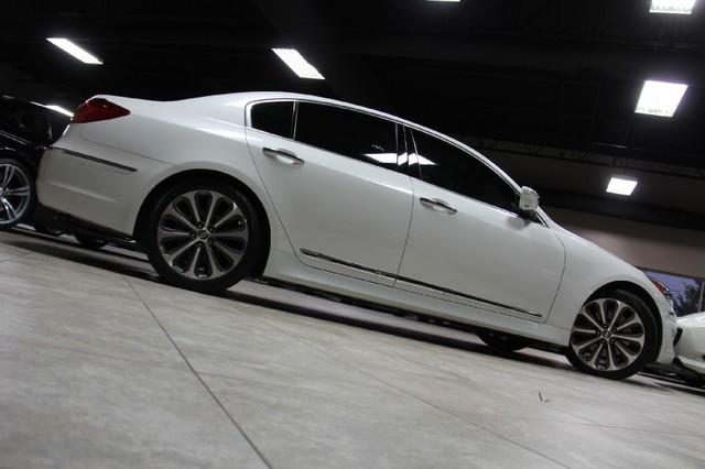 New-2013-Hyundai-Genesis-50L-R-Spec