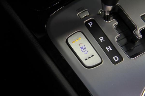 New-2013-Hyundai-Genesis-50L-R-Spec