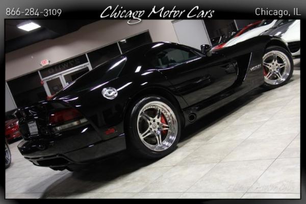 Used-2006-Dodge-Viper-SRT10