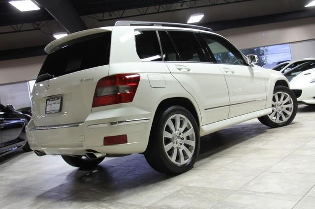 New-2010-Mercedes-Benz-GLK350-4Matic