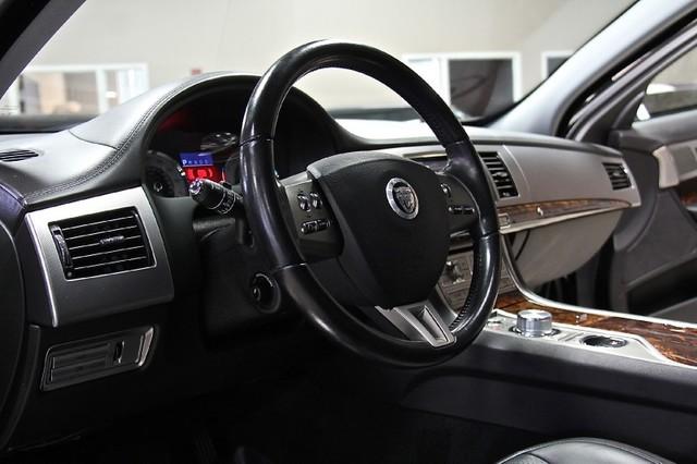 New-2011-Jaguar-XF