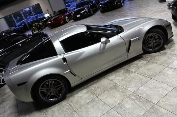 New-2008-Chevrolet-Corvette-Z06-w2LZ